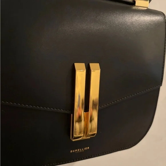 DeMellier | The Vancouver in Black Smooth (Crossbody Bag) - Picture 2 of 8